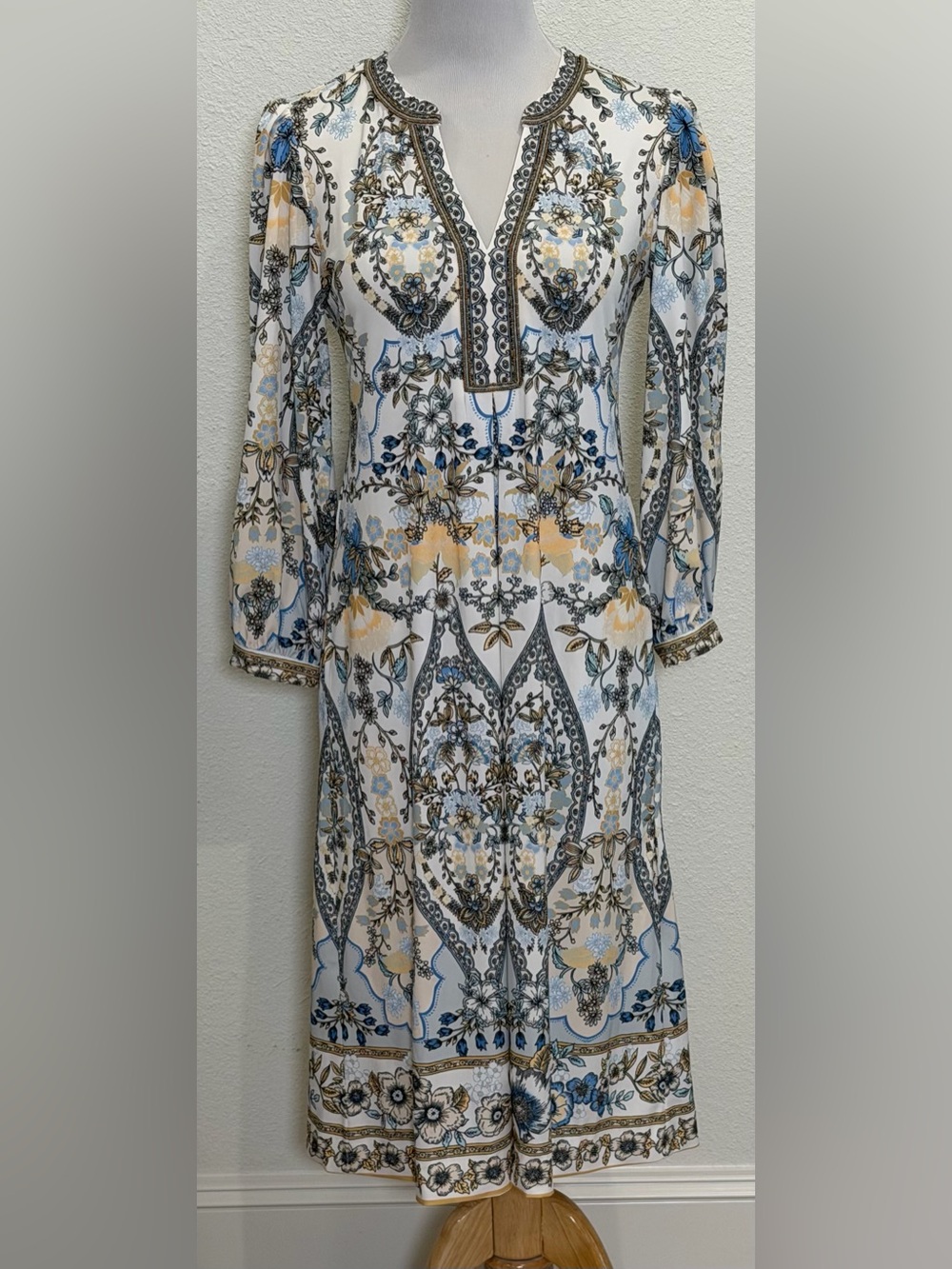 NEW Hale Bob Adelia Beaded Jersey Dress Medium Floral Paisley Boho Stretch Ivory